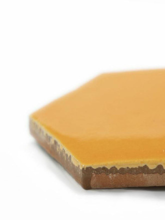 Tomette murale hexagonale, faïence artisanale orange clair