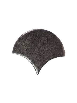 Carrelage céramique gris en forme d’écaille de poisson