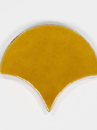 Modèle de carreaux artisanal jaune format écaille poisson