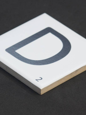 Scrabble-Fliese Buchstabe D 10 × 10 cm - LE0804004