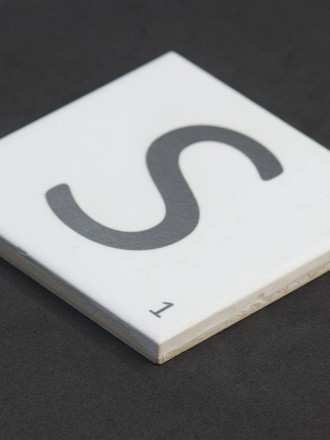 Carrelage mural 10x10 scrabble lettre S LE0804019