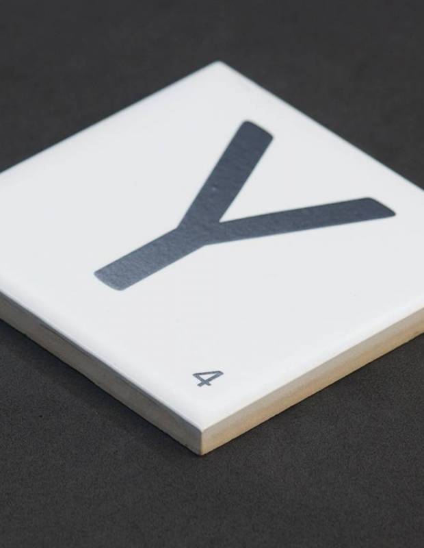 Scrabble-Fliese Buchstabe Y 10 × 10 cm - LE0804025