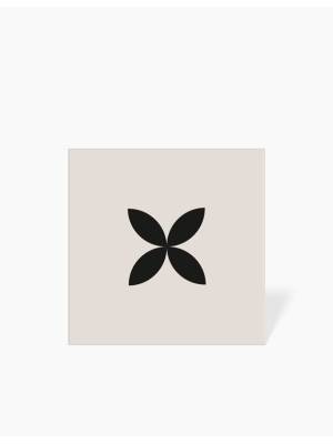 CABOCHON PUCE CROIX BNOIR FOND BLANC 4.6X4.6 CM - MA2303060